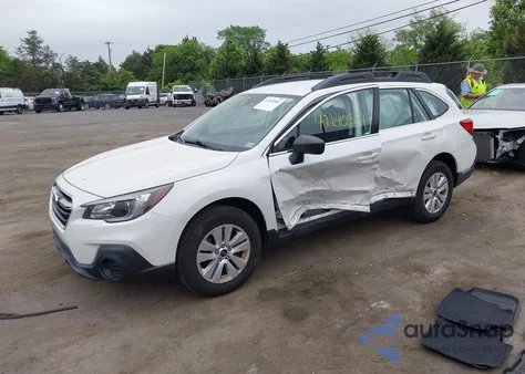 2018 Subaru Outback 2.5I z USA, uszkodzony, nr VIN 4S4BSAAC7J3373467